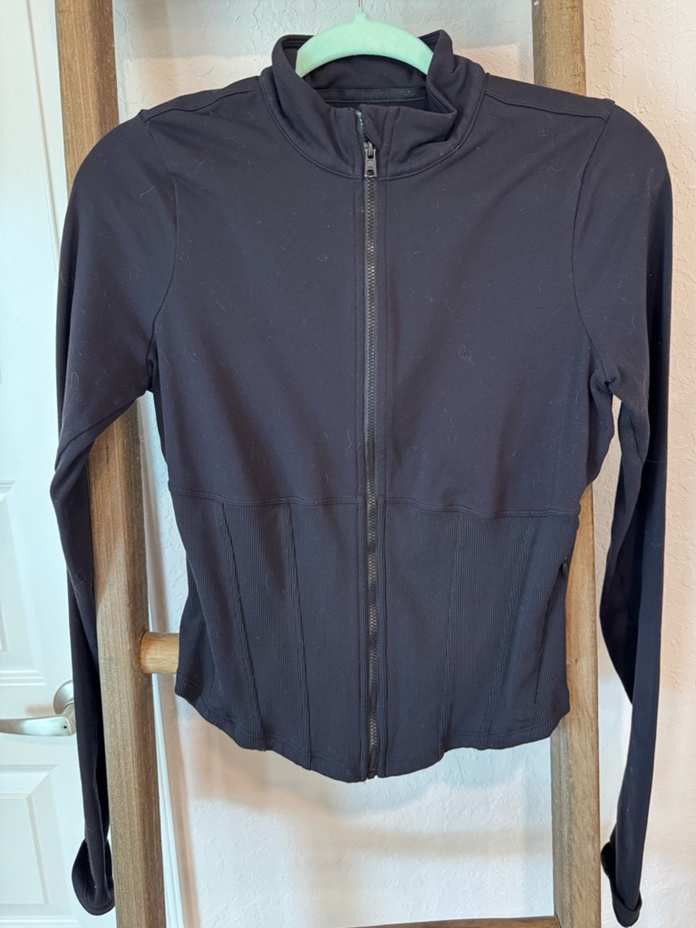 ALO Corset Zip Up - Picture 2 of 8